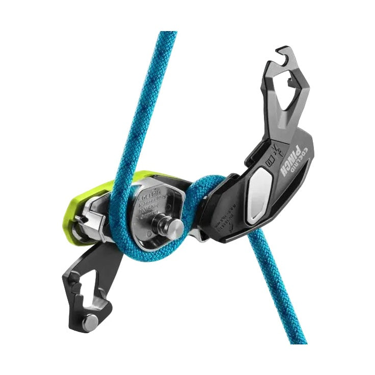 edelrid-pinch-belay-device