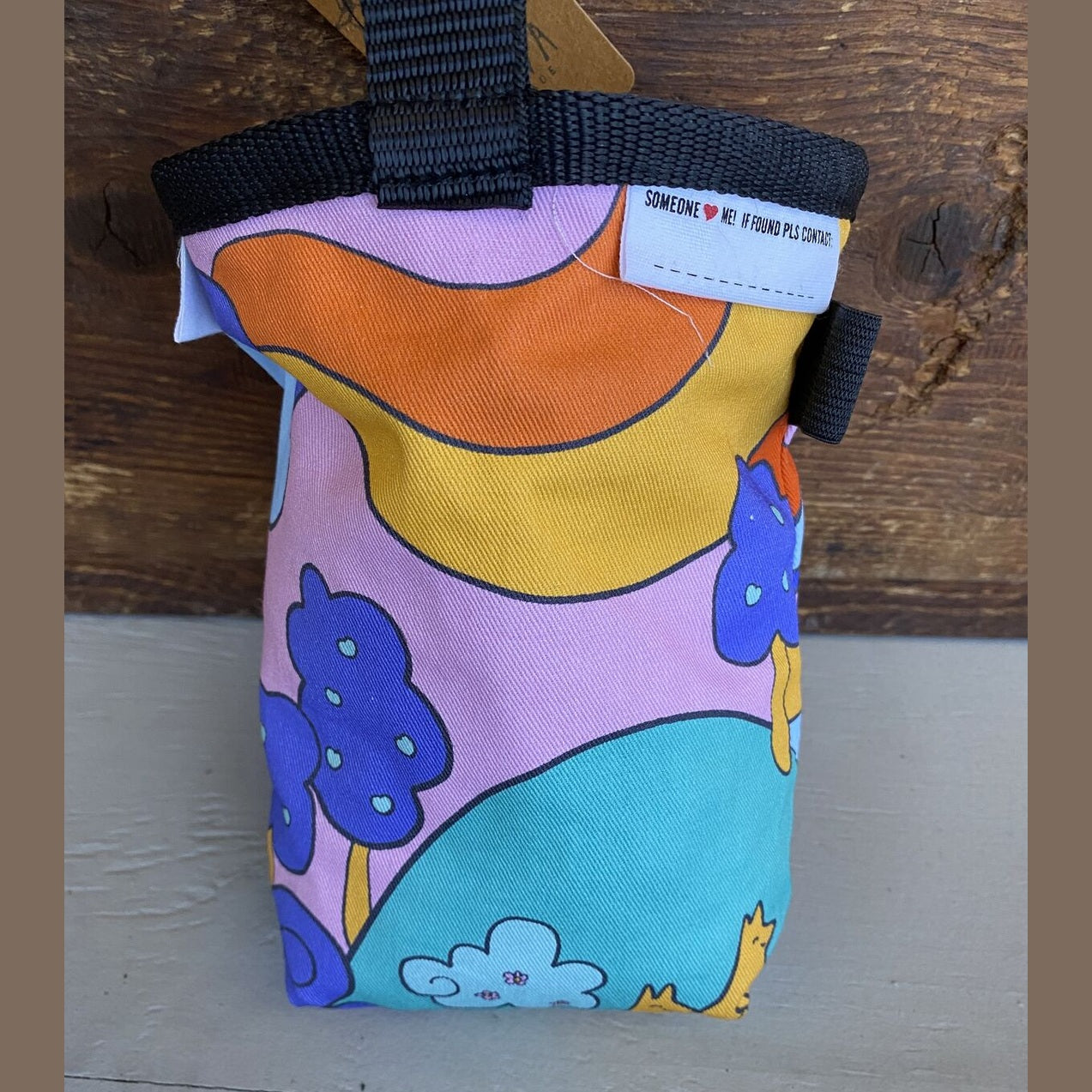 nativa-handmade-ozzy-paradise-chalk-bag