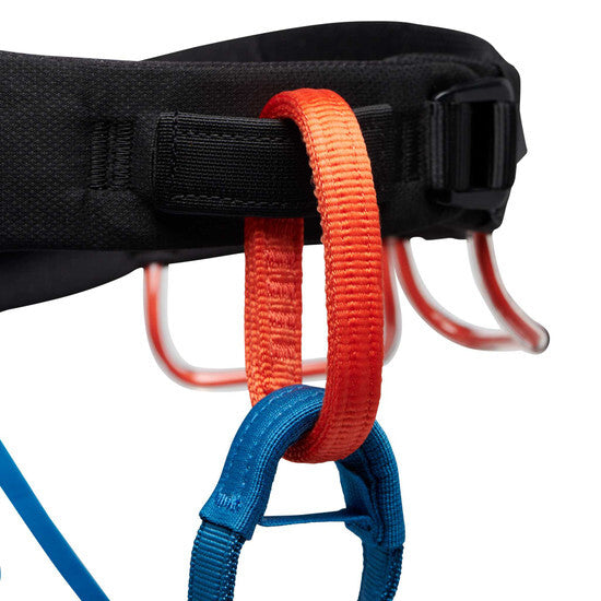 black-diamond-momentum-mens-climbing-harness-1