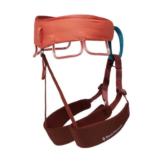 black-diamond-momentum-womens-climbing-harness-1