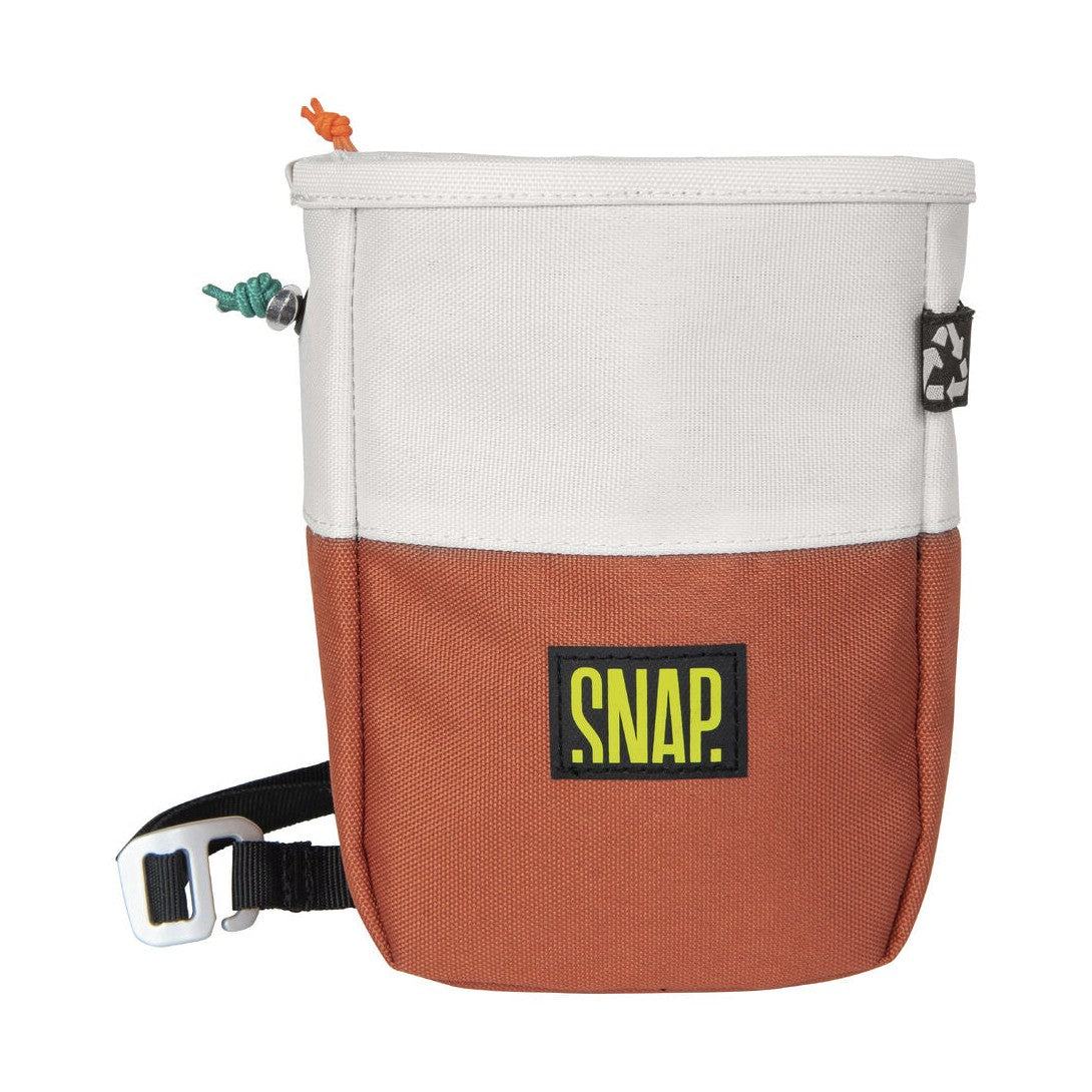 snap-chalk-pocket-zip-chalk-bag-1