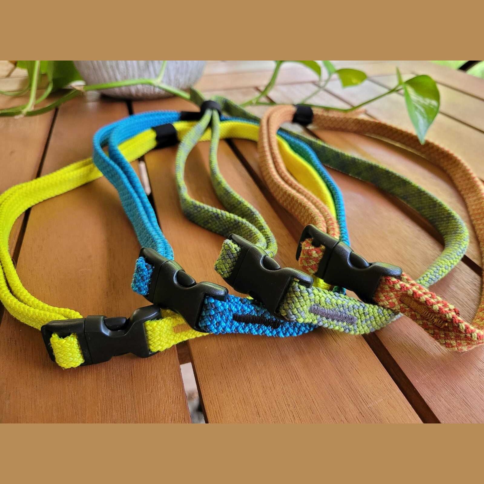 send-on-chalk-bag-belt