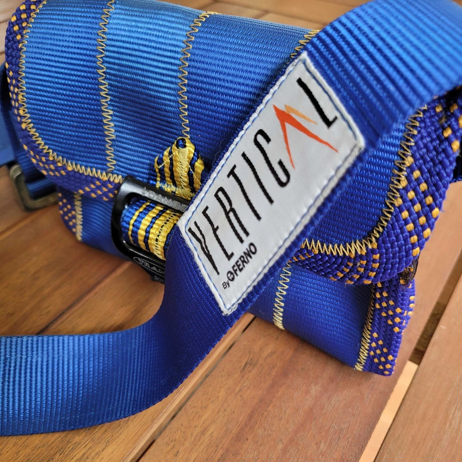 send-on-mini-harness-satchel