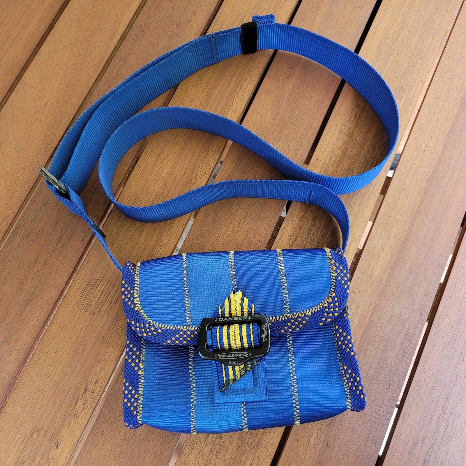 send-on-mini-harness-satchel