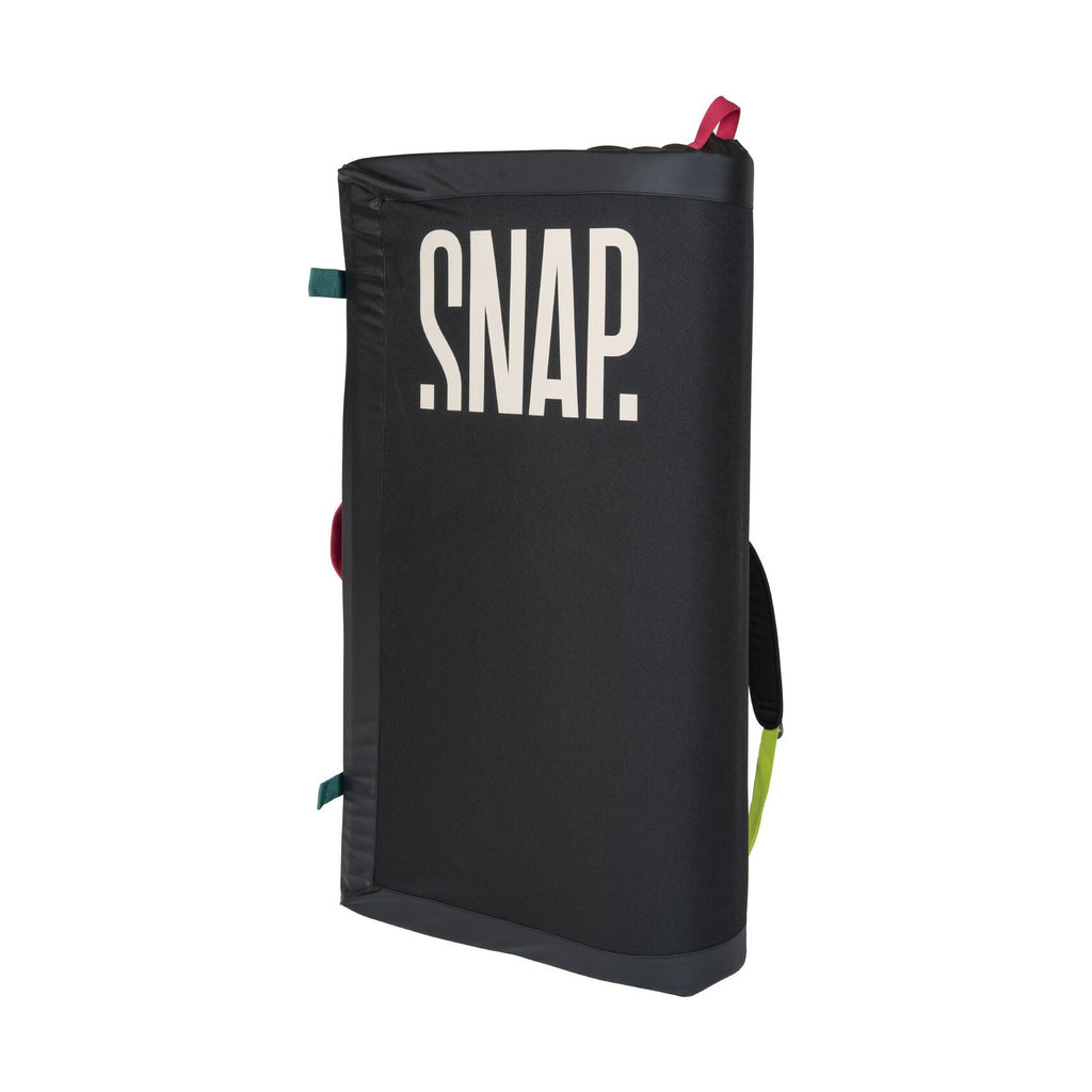 snap-stamina-boulder-mat-black-and-chalk