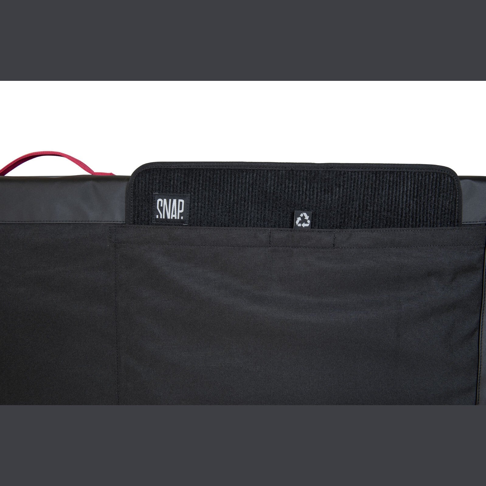 snap-stamina-boulder-mat-black-and-chalk